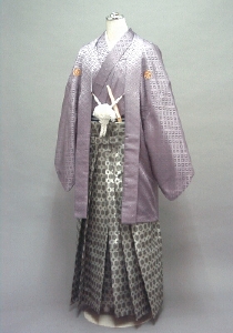 成人式紋付き袴・紫の紋服